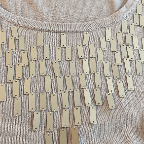 Jones and Co. ladies knitted sweater with short sleeves in size small. - Picture 5 of 7